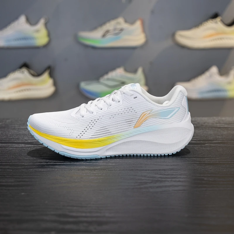 李宁吾跃 2.0跑步鞋女子2024春季反光缓震回弹休闲慢跑鞋ARSU010