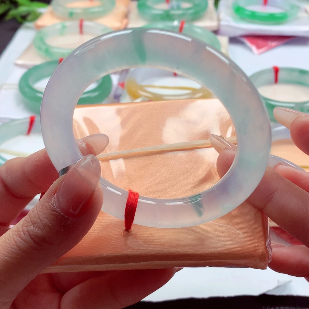 翡翠未镶嵌手镯（圆镯）师妹52.5冰冰同款玻璃光泽满满