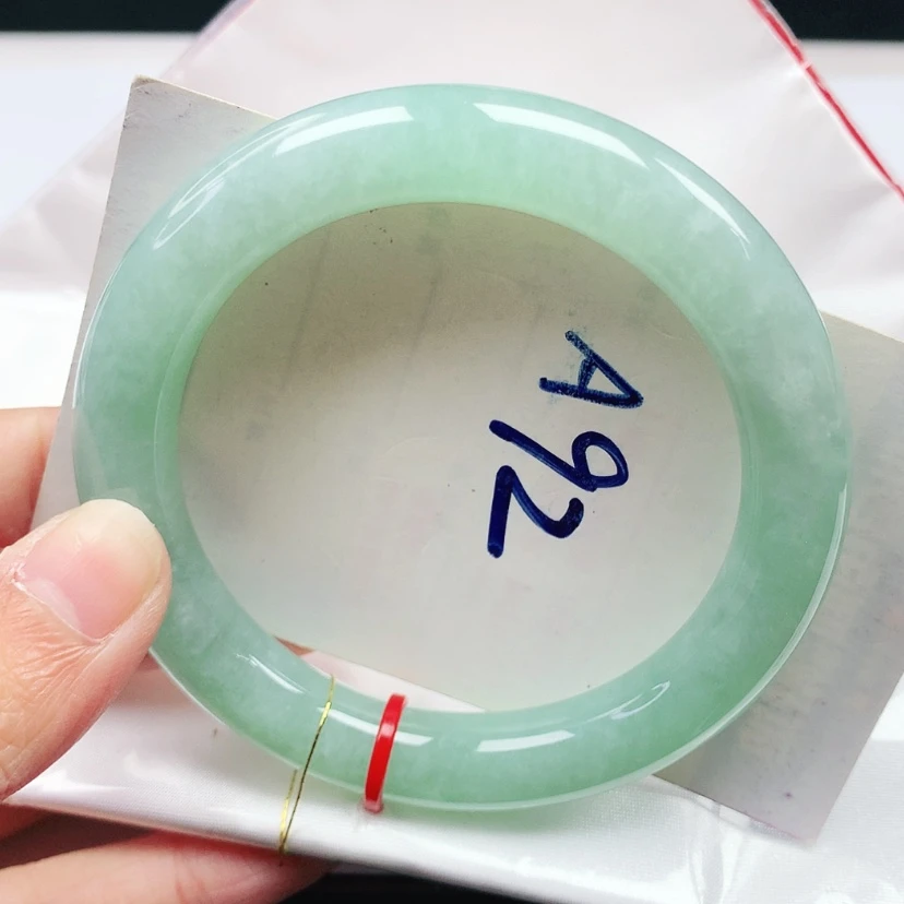 【闪购商品】翡翠手镯未镶嵌55圈