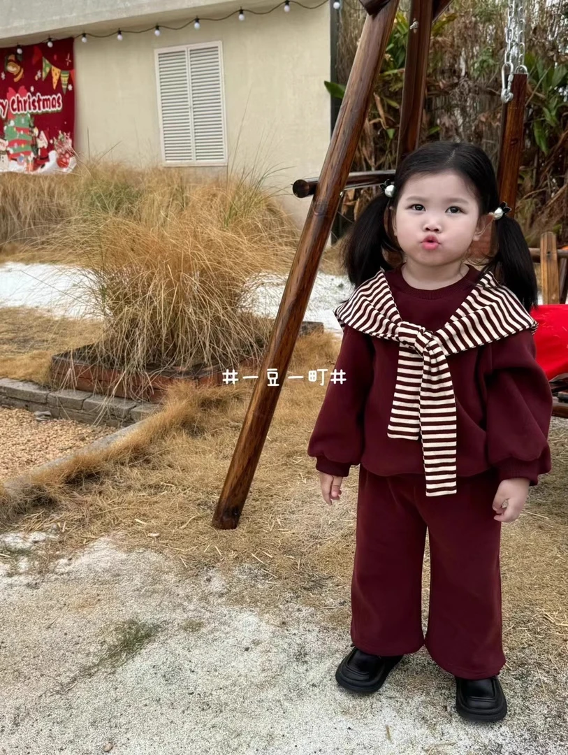 女童冬装加绒套装2025新款儿童条纹披肩卫衣酒红色冬季宝宝两件套