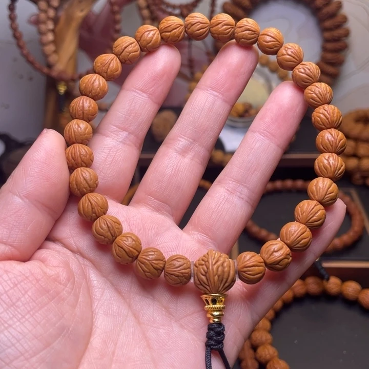 石楠木龙纹桃核籽