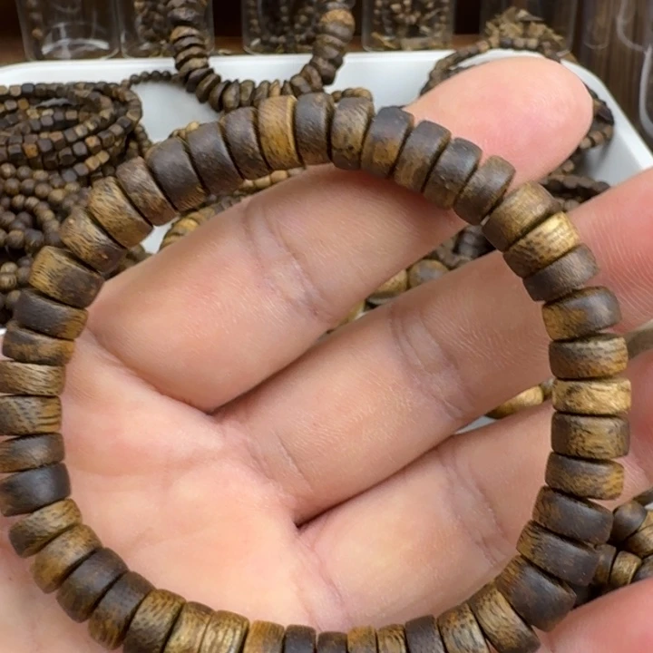 手串沉香乌身手串6克加