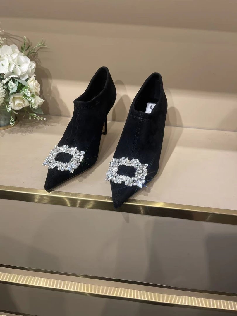 MiDITU/米蒂图 2025年冬季新款百搭法式高跟靴子不累脚