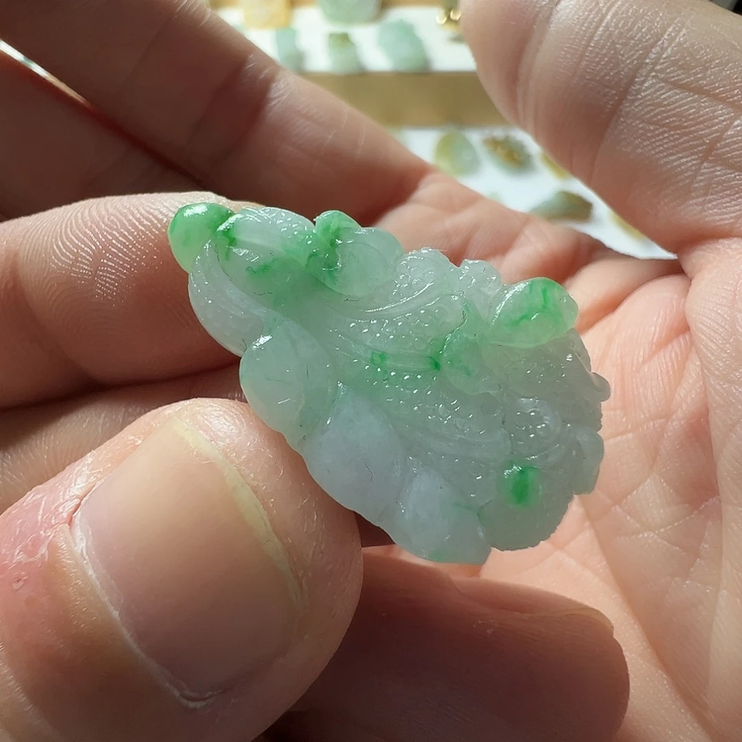 定制翡翠未镶嵌白菜