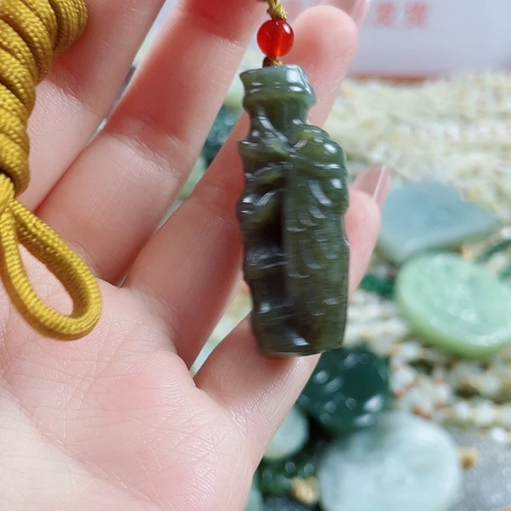 颈饰未镶嵌和田玉