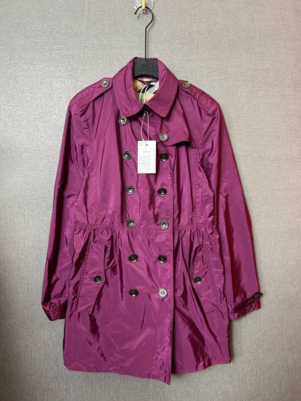95新 BURBERRY/博柏利 紫色风衣外套 瑕疵