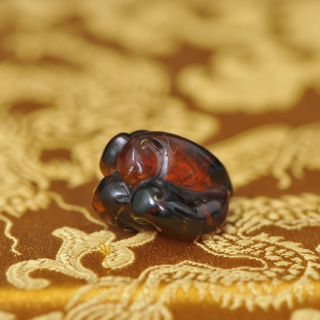 琥珀佛手小坠 P1108