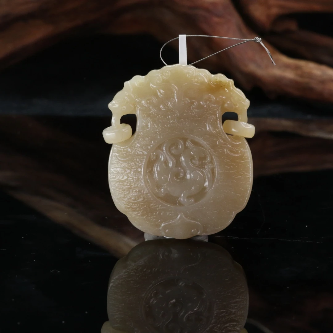 18和田玉且末糖仿古牌/800041北京中保拍卖