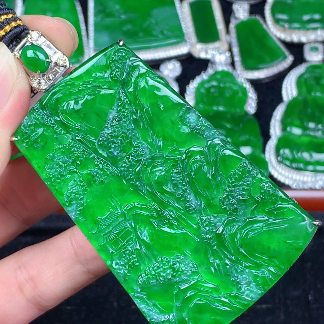 翡翠未镶嵌颈饰翡翠