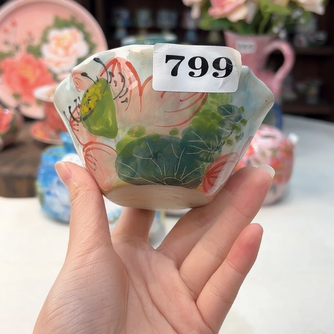 瓷片兔兔好可爱呀