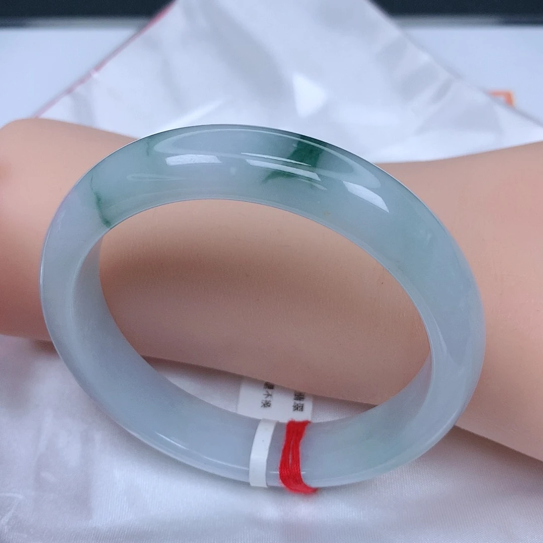 【闪购商品】未镶嵌手镯翡翠，58