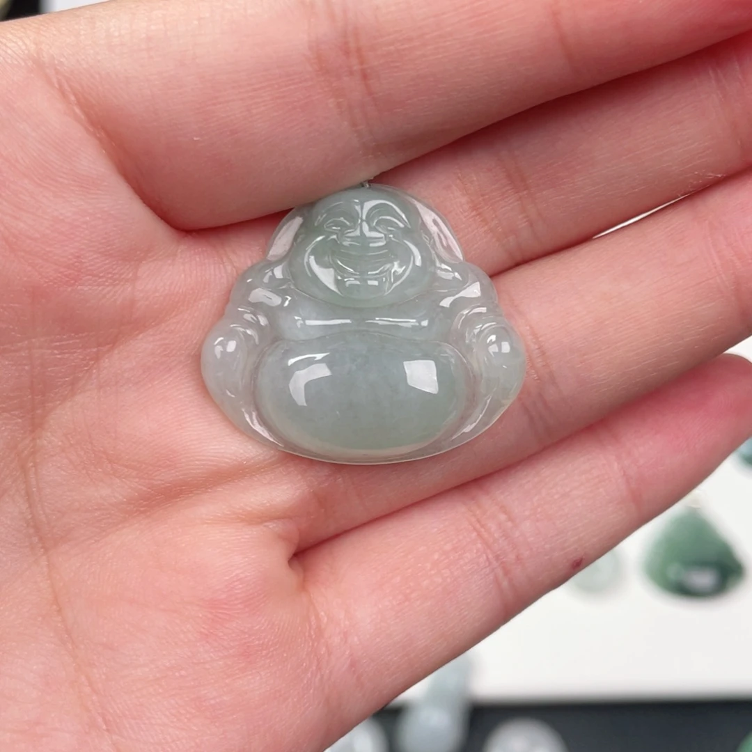 翡翠未镶嵌颈饰佛公