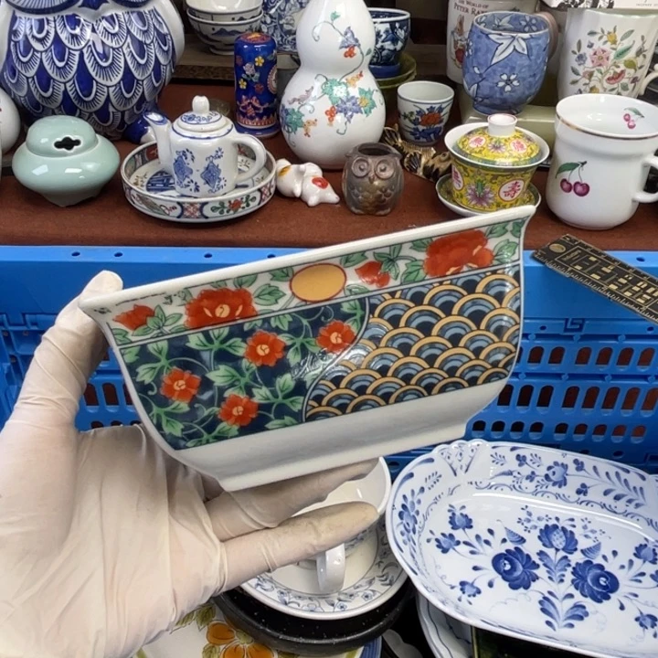 他家瓷器真美…开播了