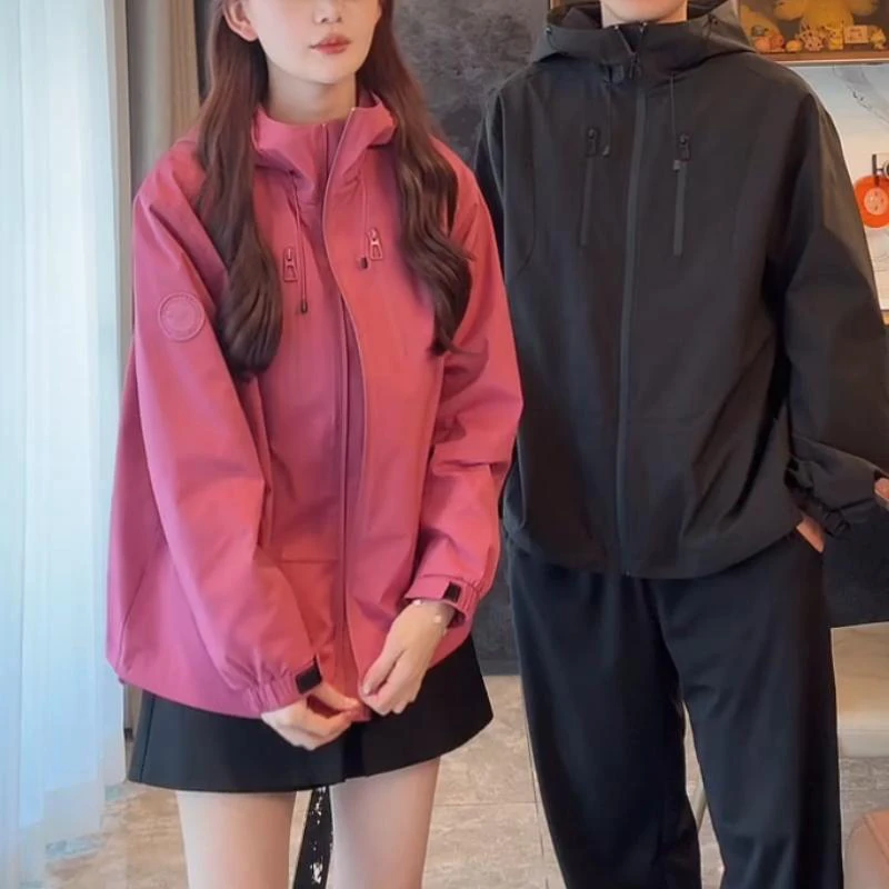 欧货大码时尚设计感冲锋衣女2025秋季新款胖mm百搭运动风机能夹克