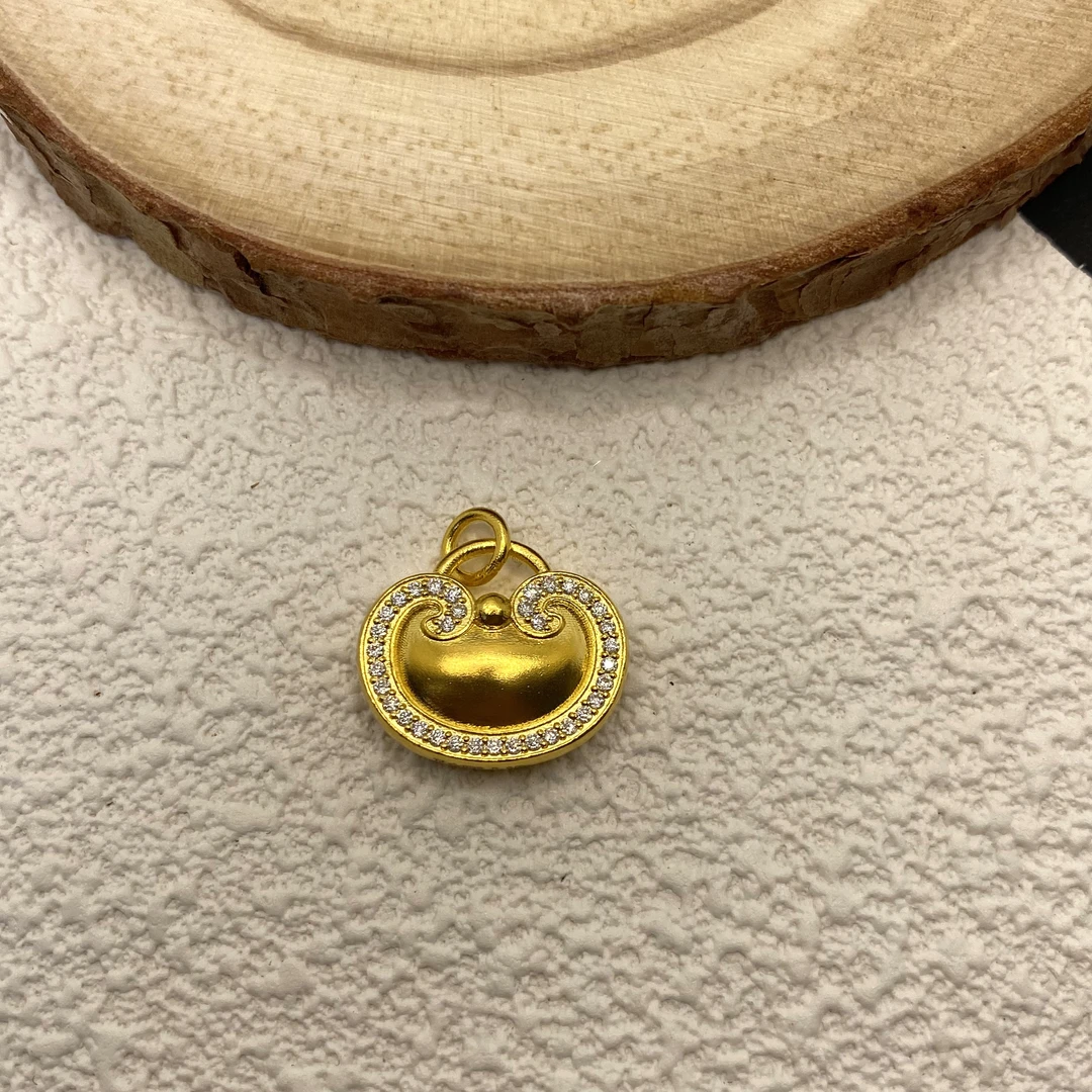 金喜圆】足金999 莫桑点钻元宝吊坠 / 带证书钢印
