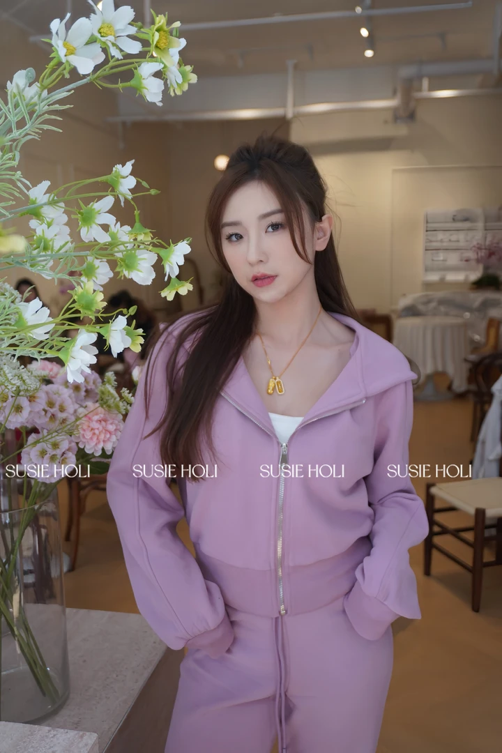 SUSIE HOLI 早春嫩紫色轻熟盐系运动显瘦套装