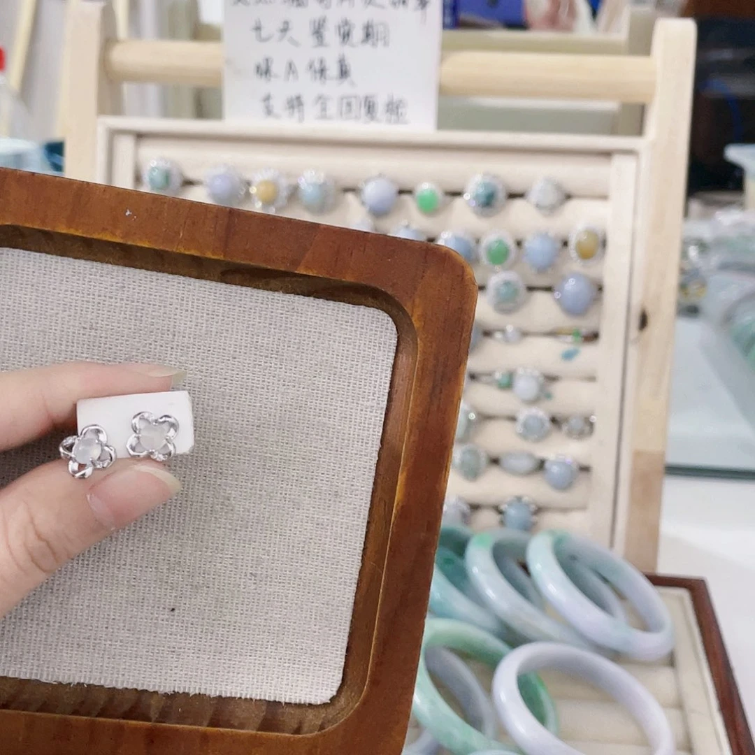 颈饰未镶嵌翡翠天然翡翠Ａ货