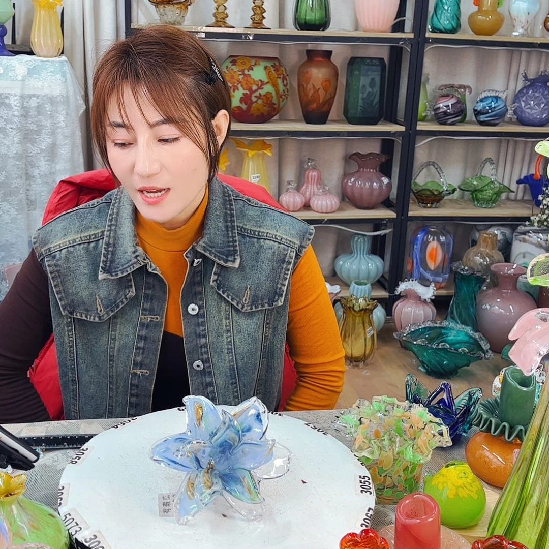 百合台花 福利家悦琉璃工艺品