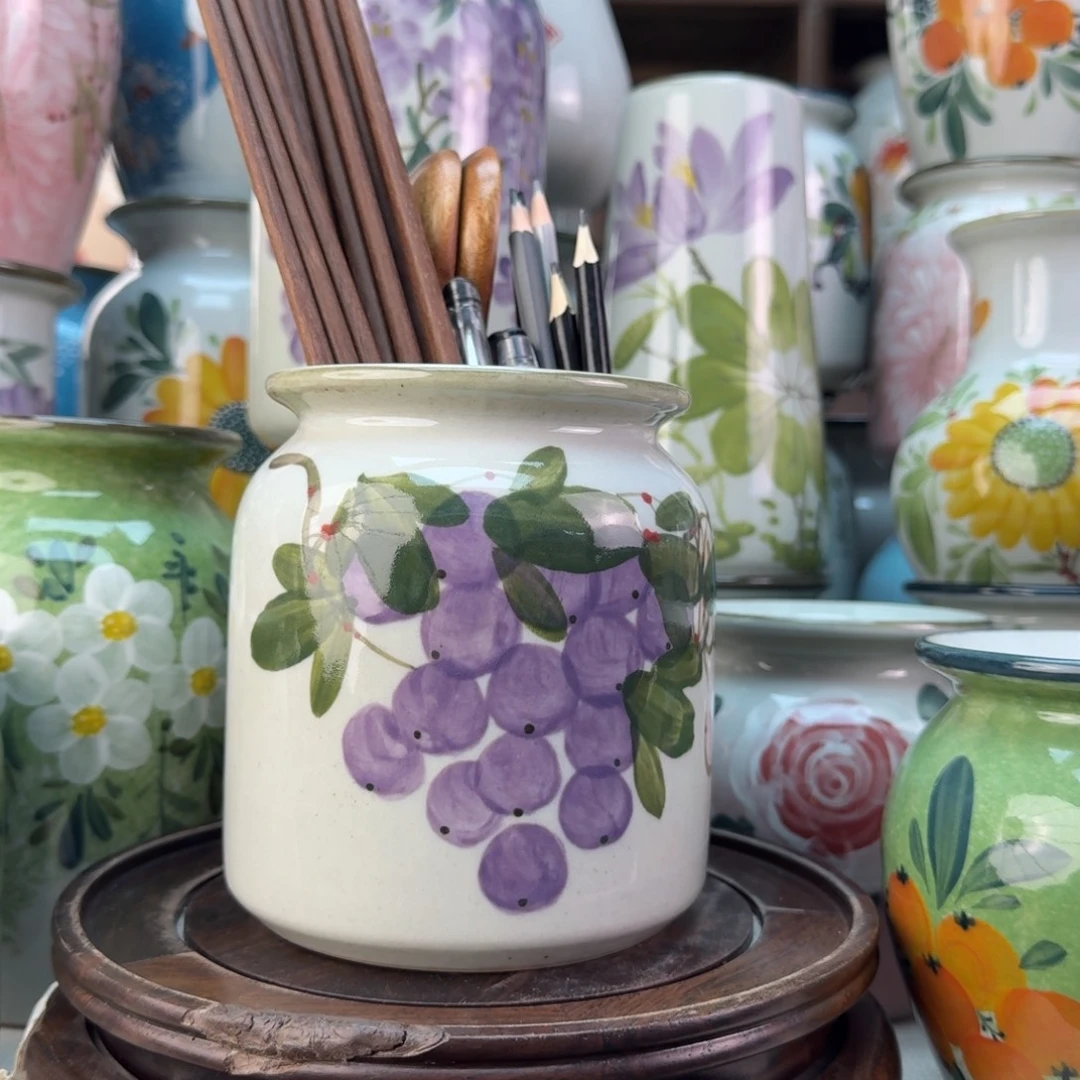 景德镇纯手绘陶瓷花瓶