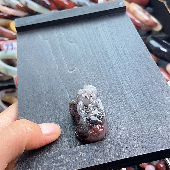 石英质玉颈饰未镶嵌灵