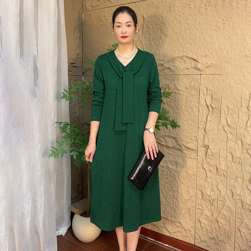 秋季围巾领A型连衣裙收腰裙子洋气中长款裙子女气质V领提花打底裙