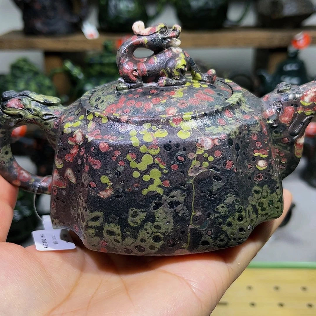 梅花石安山玉龙尊微瑕260cc