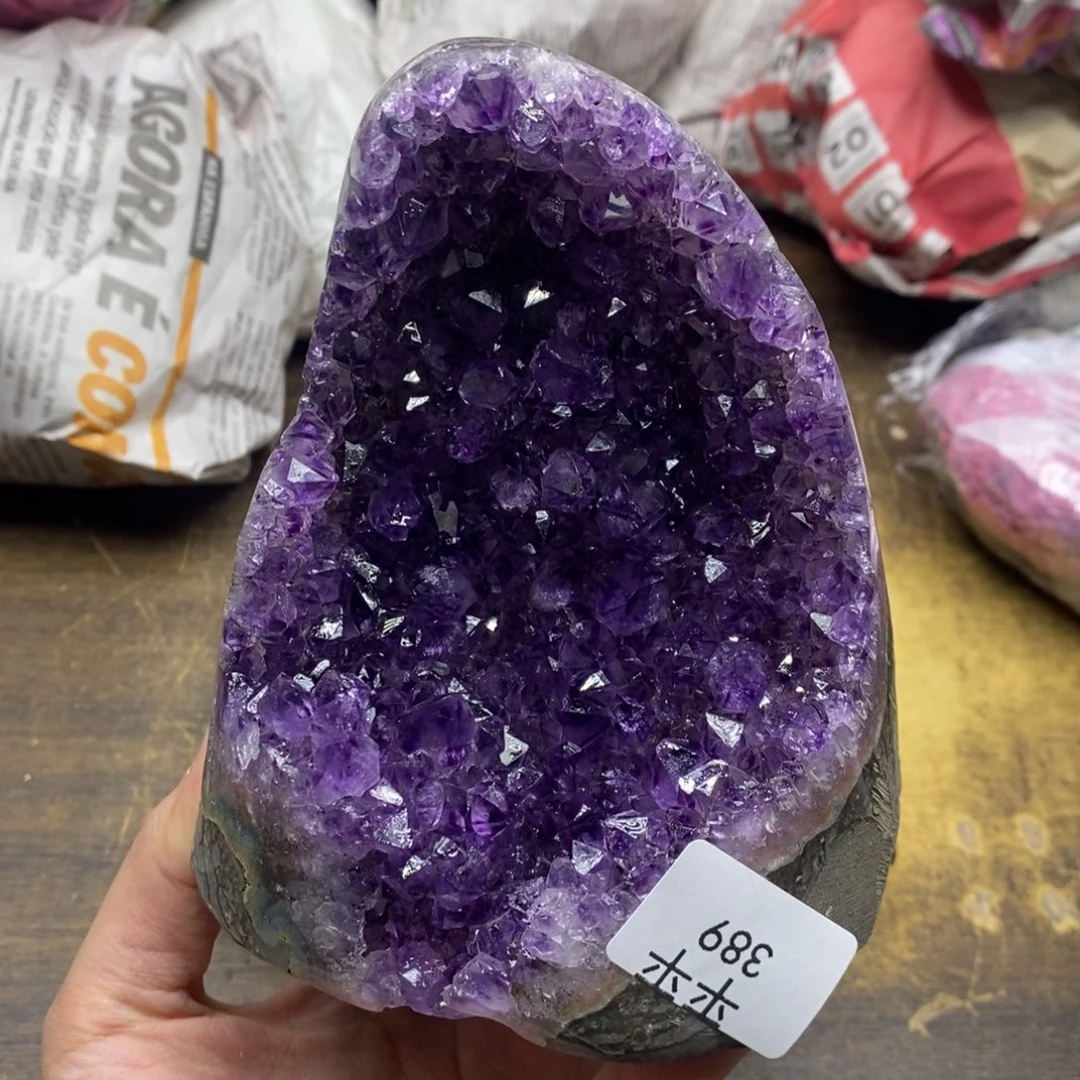 紫晶乌拉圭未镶嵌