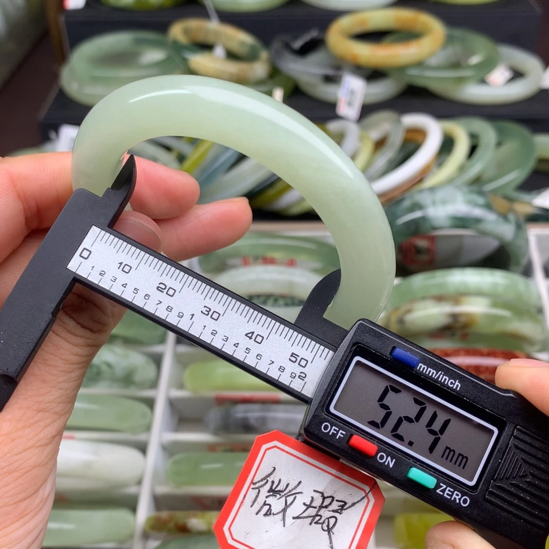 未镶嵌蛇纹石玉手镯512