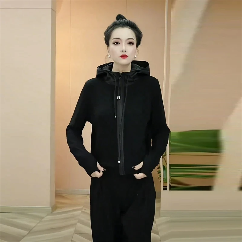 春秋新款百搭今年流行时尚通勤风拼接设计卫衣女纯色连帽开衫外套