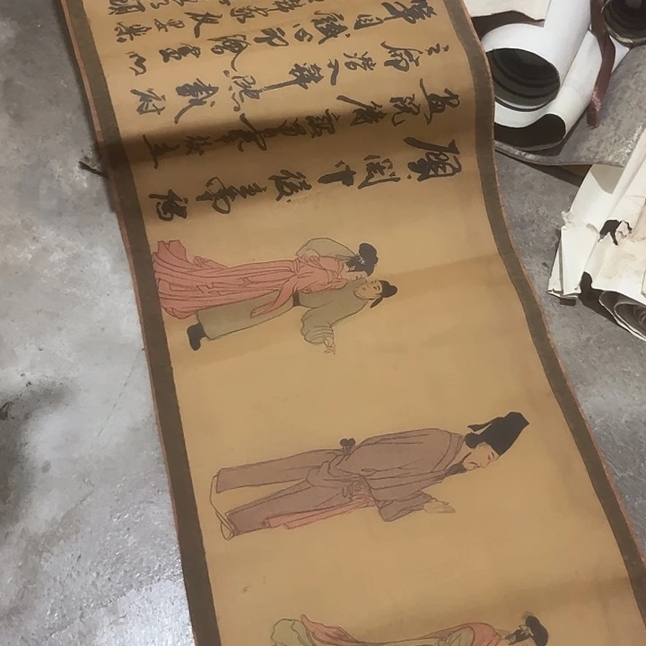 摆件，破损，水渍，轴坏，属于正常印刷