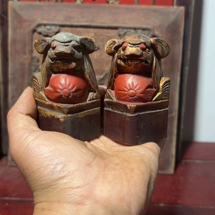 绵***军木木雕工艺品摆件