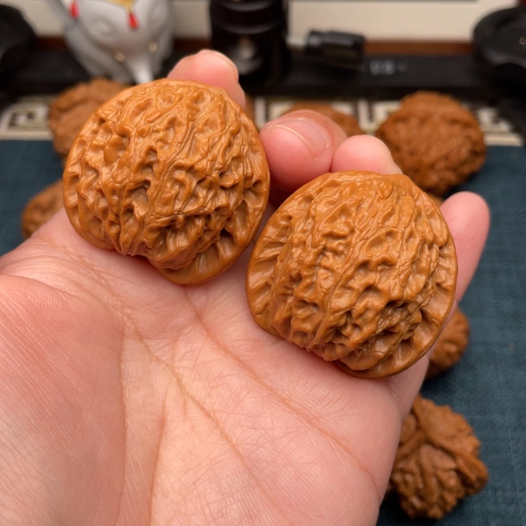 文玩核桃把件全品金牛39