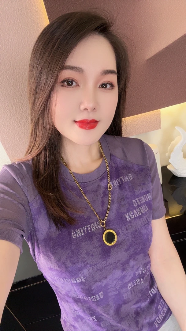 【柔柔定制】2025夏款洋气时尚字母圆领上衣通勤9023