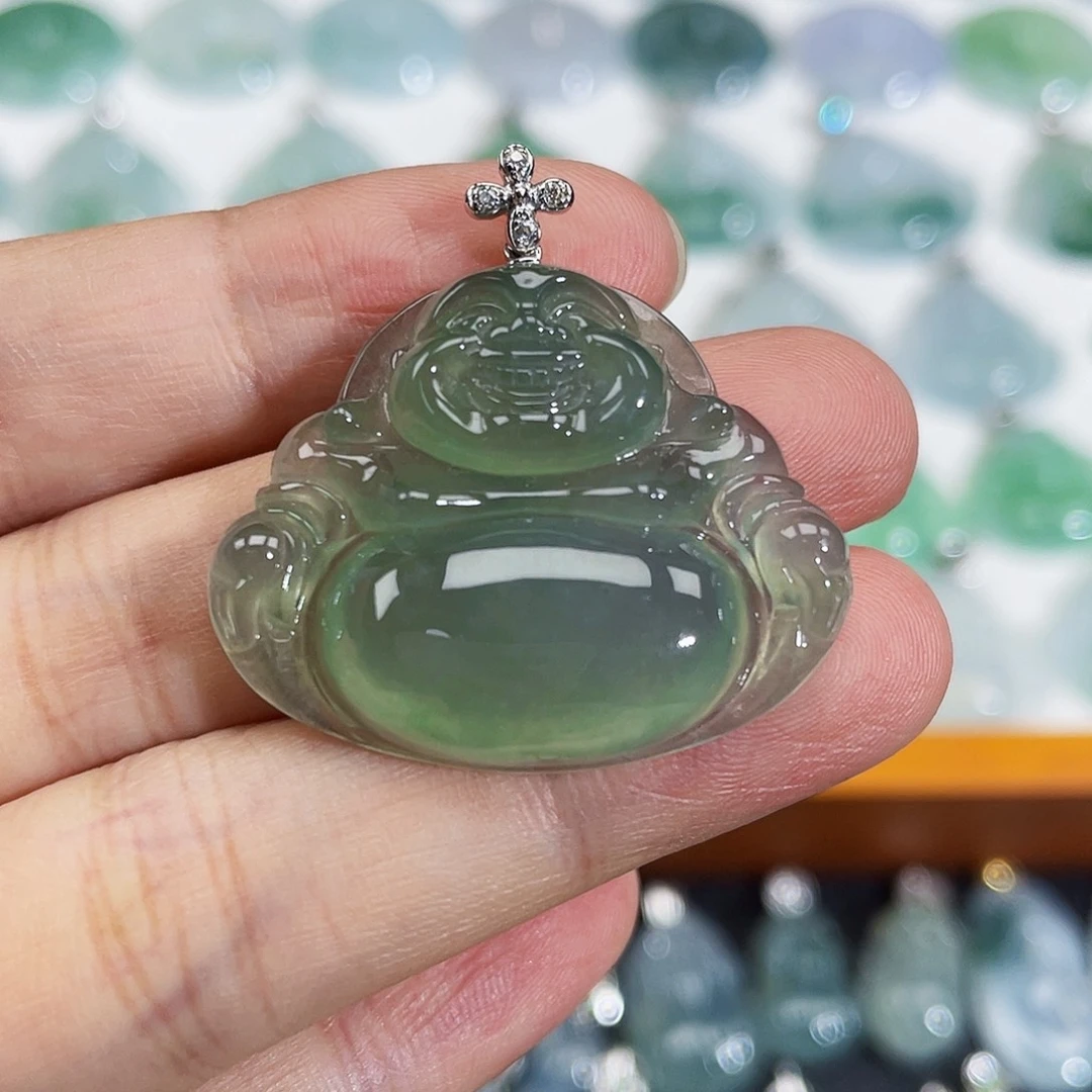 翡翠18K金镶嵌颈饰吊坠