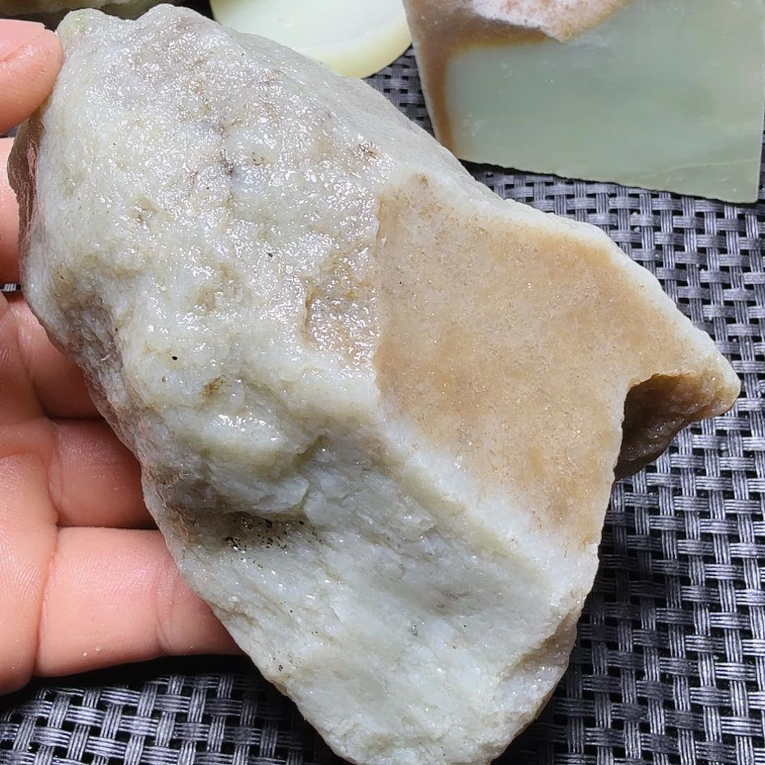 和田玉（糖玉）未镶嵌珠宝半成品