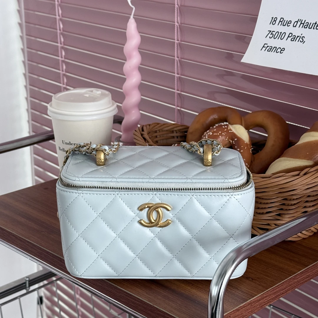 95新 Chanel/香奈儿 25p婴儿蓝双金珠盒子单肩包