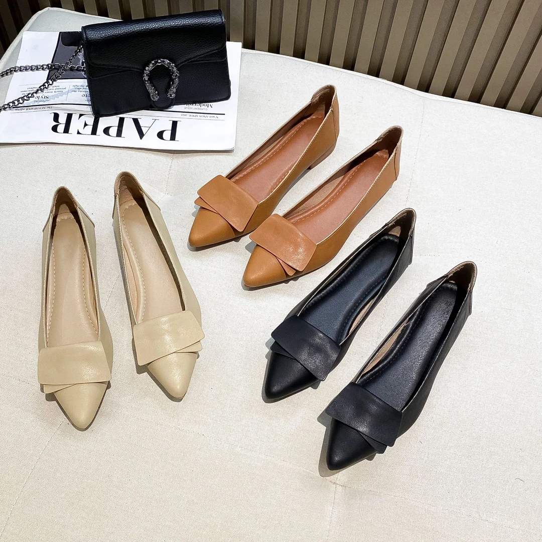 羊皮妈妈鞋尖头2025年新款百搭平底鞋女鞋不累脚孕妇鞋奶奶鞋真皮