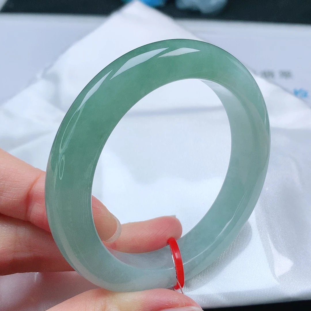 翡翠手镯未镶嵌52➕圈