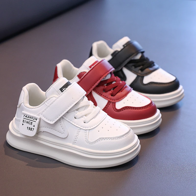 女童休闲鞋2025春季新款男童小白鞋女童低帮板鞋运动鞋宝宝单鞋子