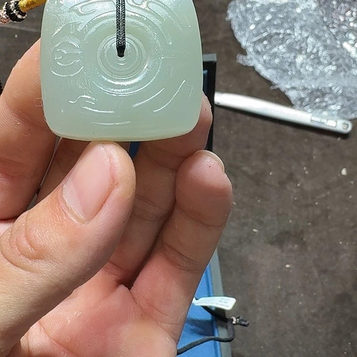 未镶嵌和田玉（糖玉）车挂