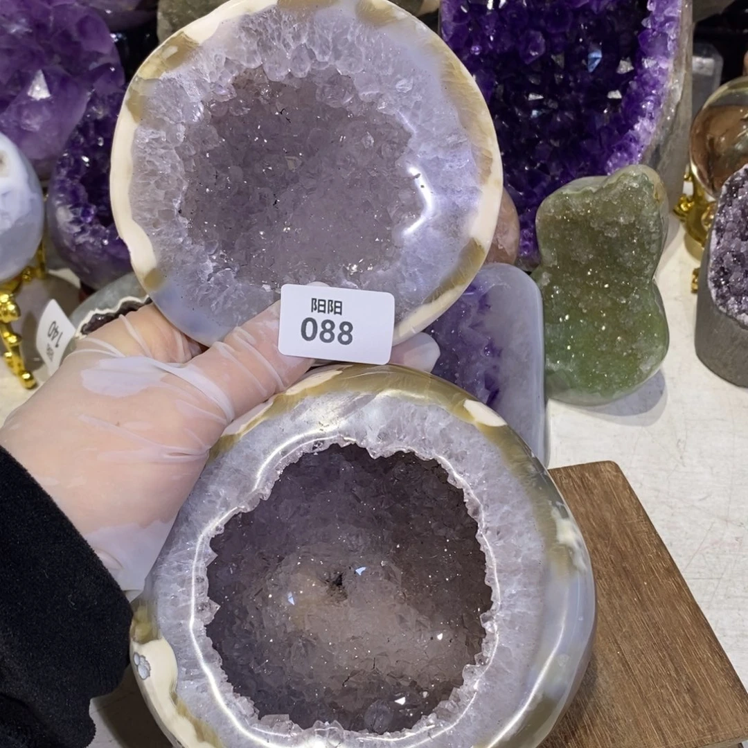 紫晶未镶嵌大型摆件（非配饰）