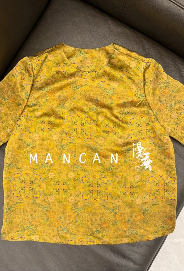 漫蚕·喜鹊开花｜圆领碎花提花短袖薄款常规款缎面香云纱上衣3771