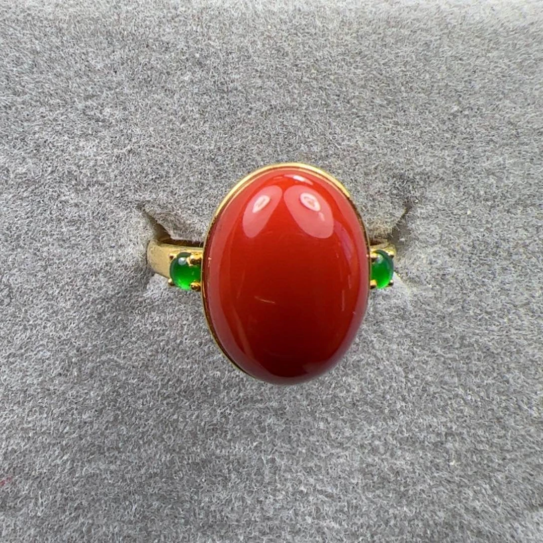 18K金镶嵌戒指南红玛瑙