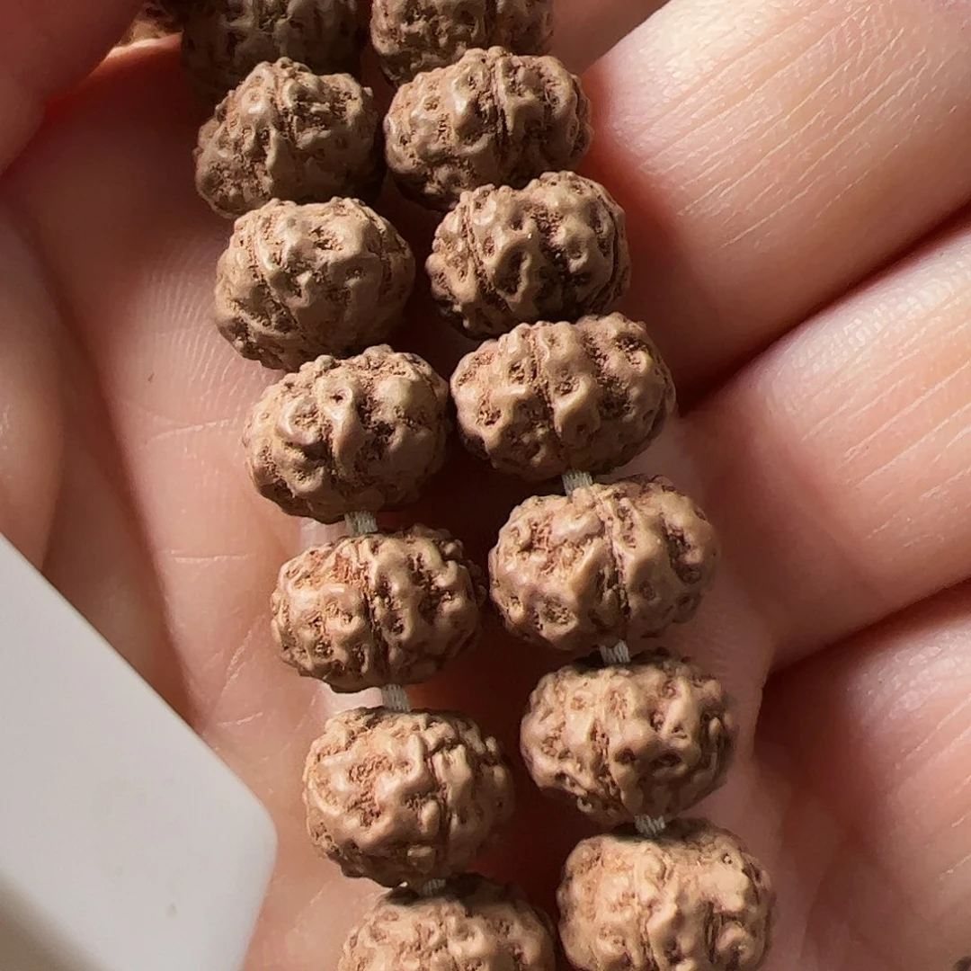 金刚菩提吊坠手持一条