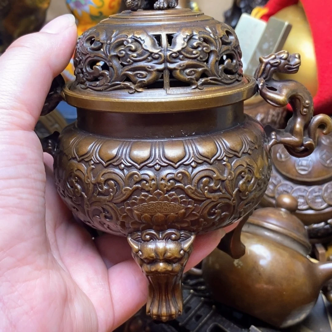 铜器摆件做工精良