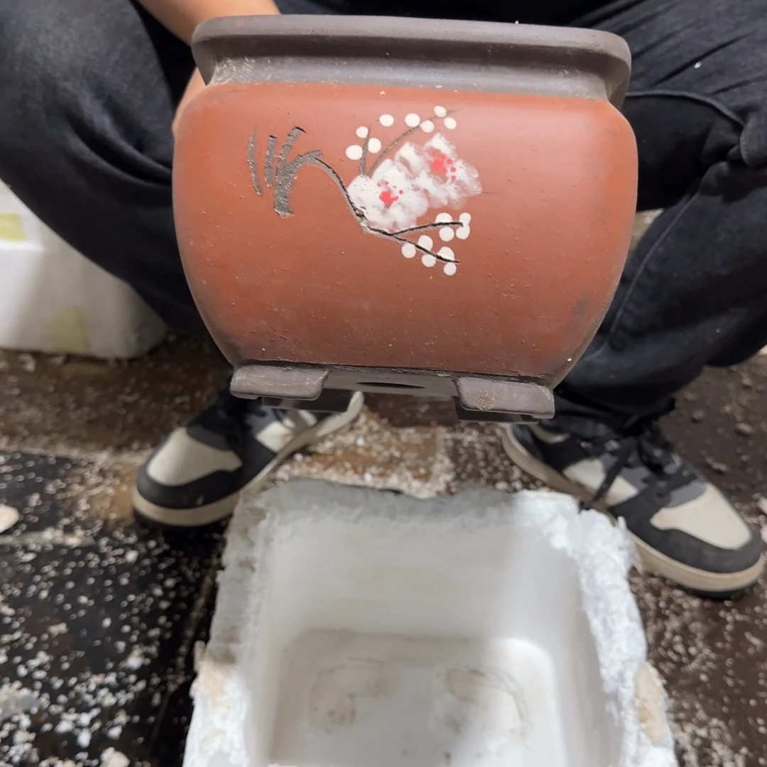 紫砂花盆瑕疵和瑕疵