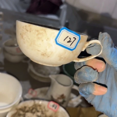 瓷片国营厂库存微瑕8.5厘米127