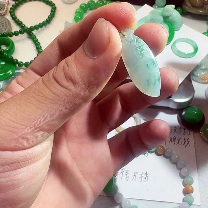 颈饰未镶嵌翡翠翡翠