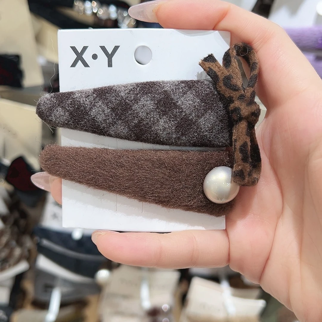 皮质铁合金咖色格子掰掰夹