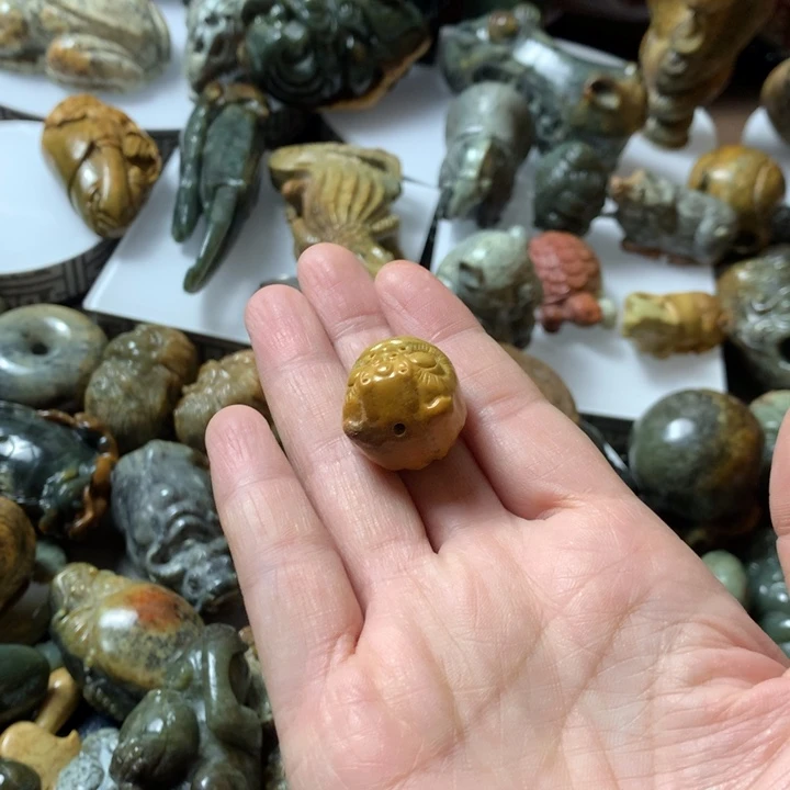 岫岩河磨玉（透闪石质玉）手链未镶嵌大*